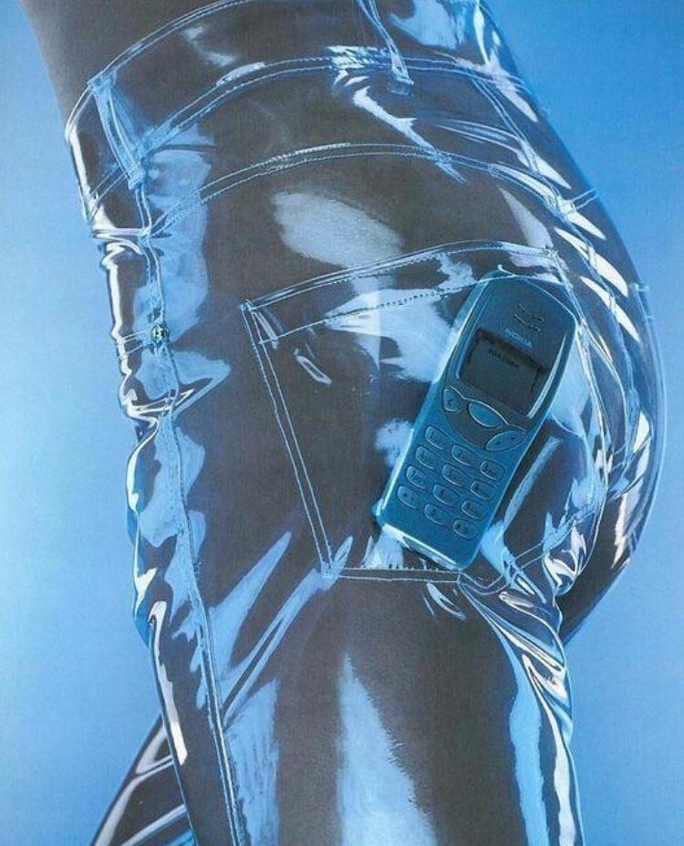 Nokia Ad in 2000 - Y2K style