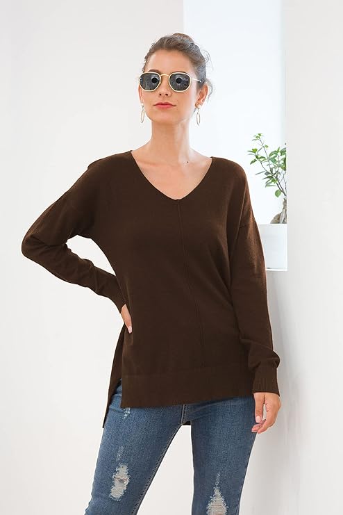 V-Neck Sweater: A Classic Wardrobe Staple for Timeless Elegance插图3