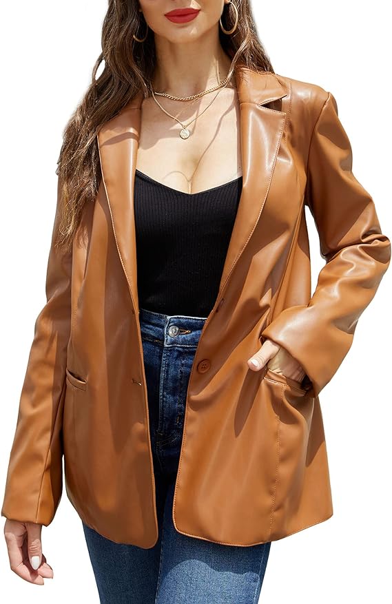 Women’s Leather Coat: Timeless Elegance and Versatility插图1