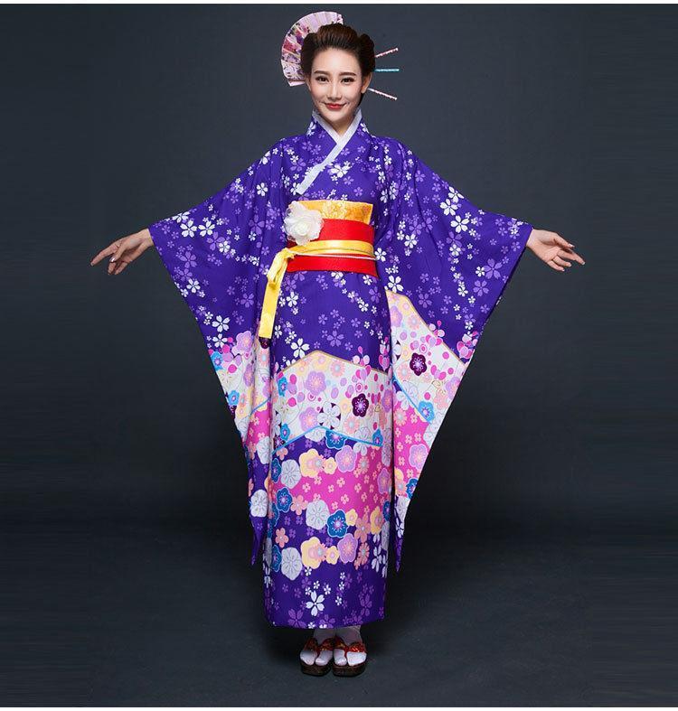 Kimono Dress: Tradition Meets Contemporary Fashion插图2